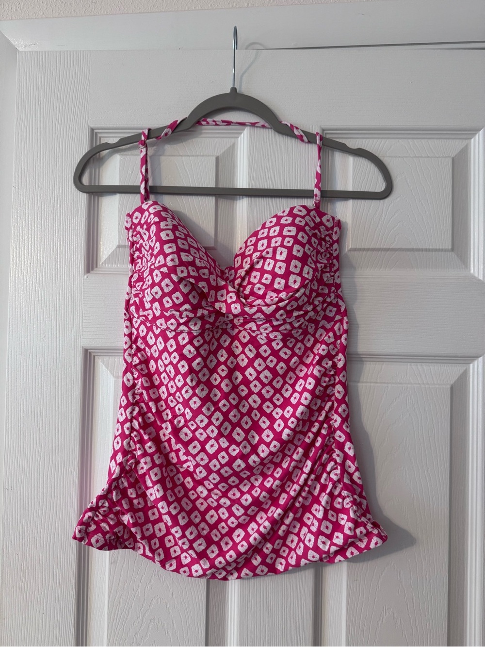 Anne Cole Women's Shibori Geo Twist Front Bandeaukini Swim Top